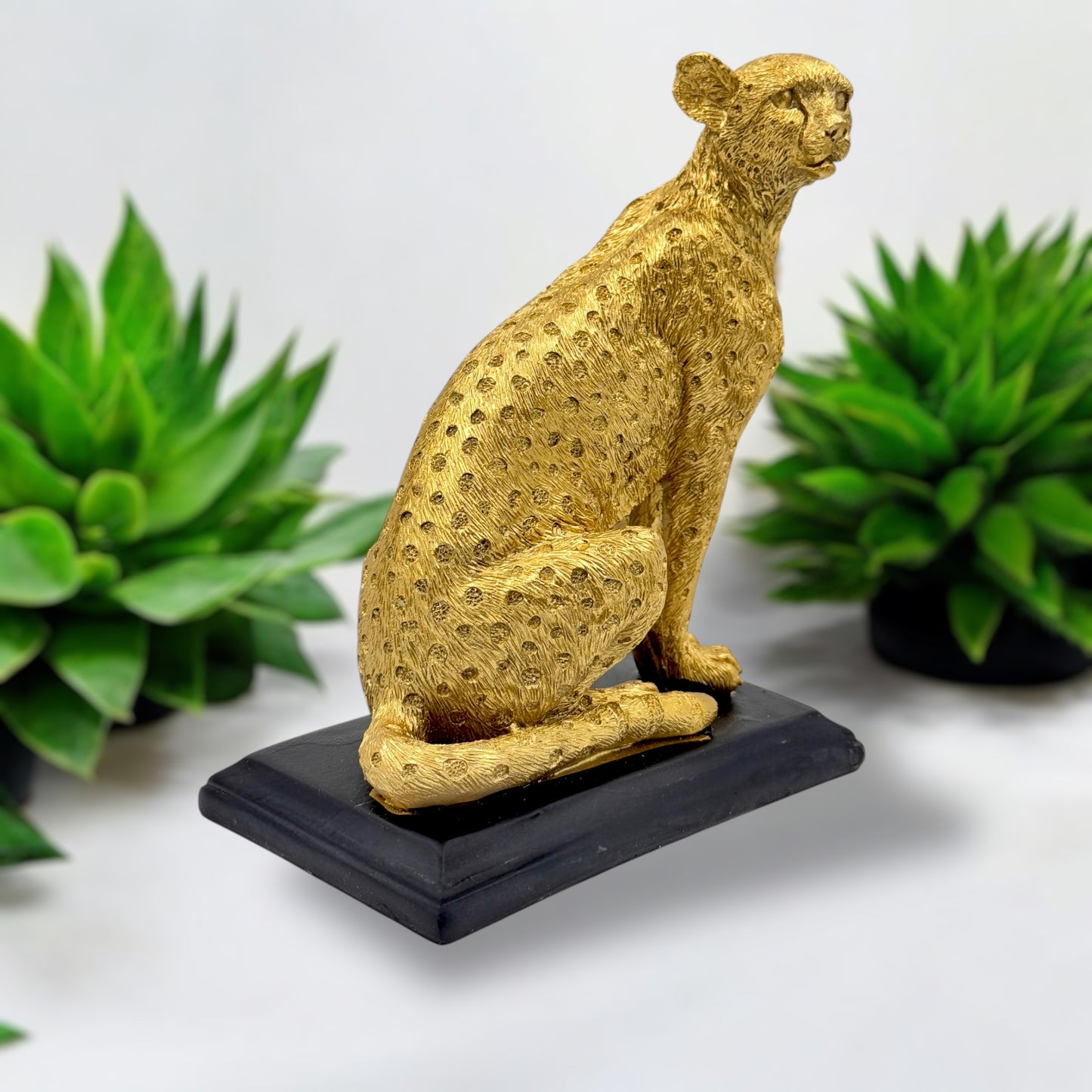 Cheetah Statue