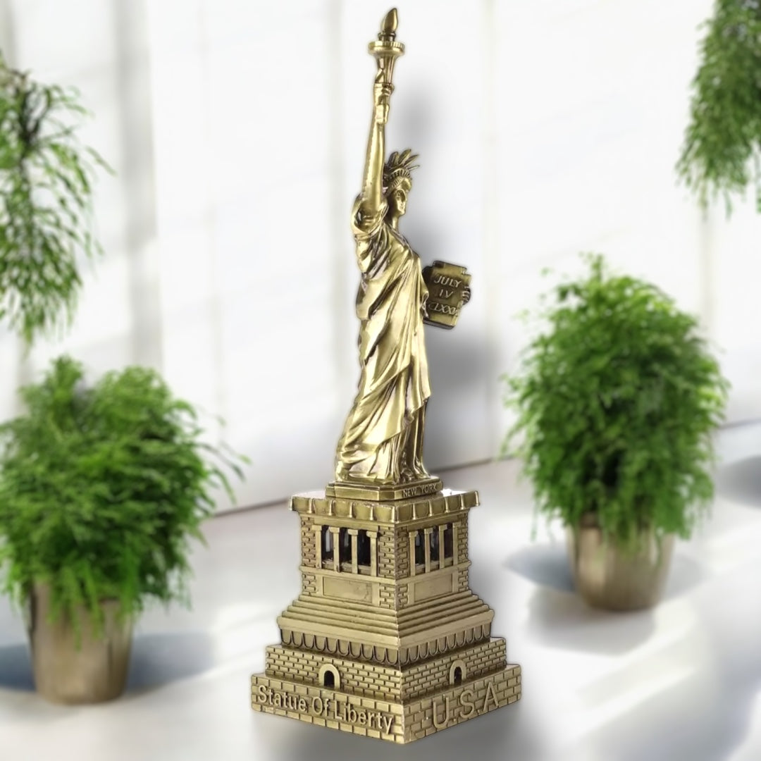 Statue Of Liberty Showpiece
