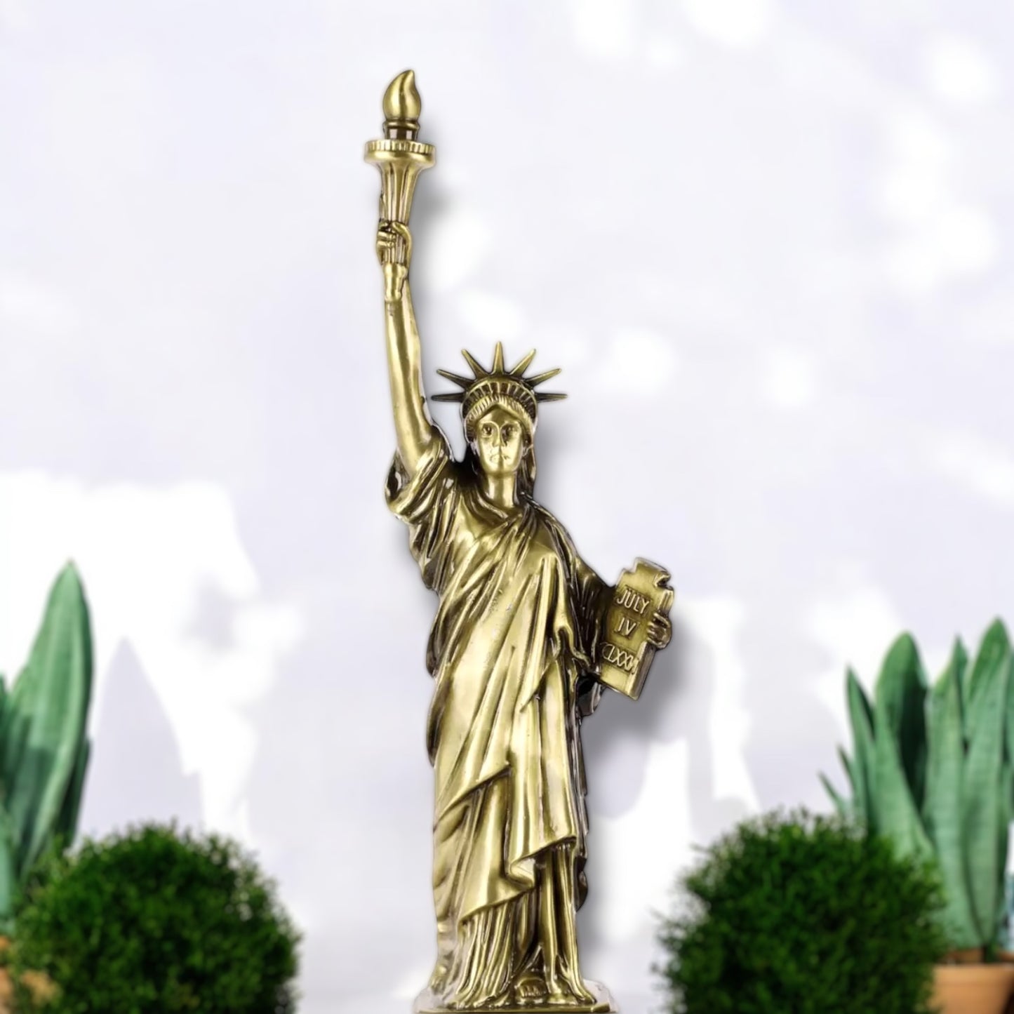 Statue Of Liberty Showpiece