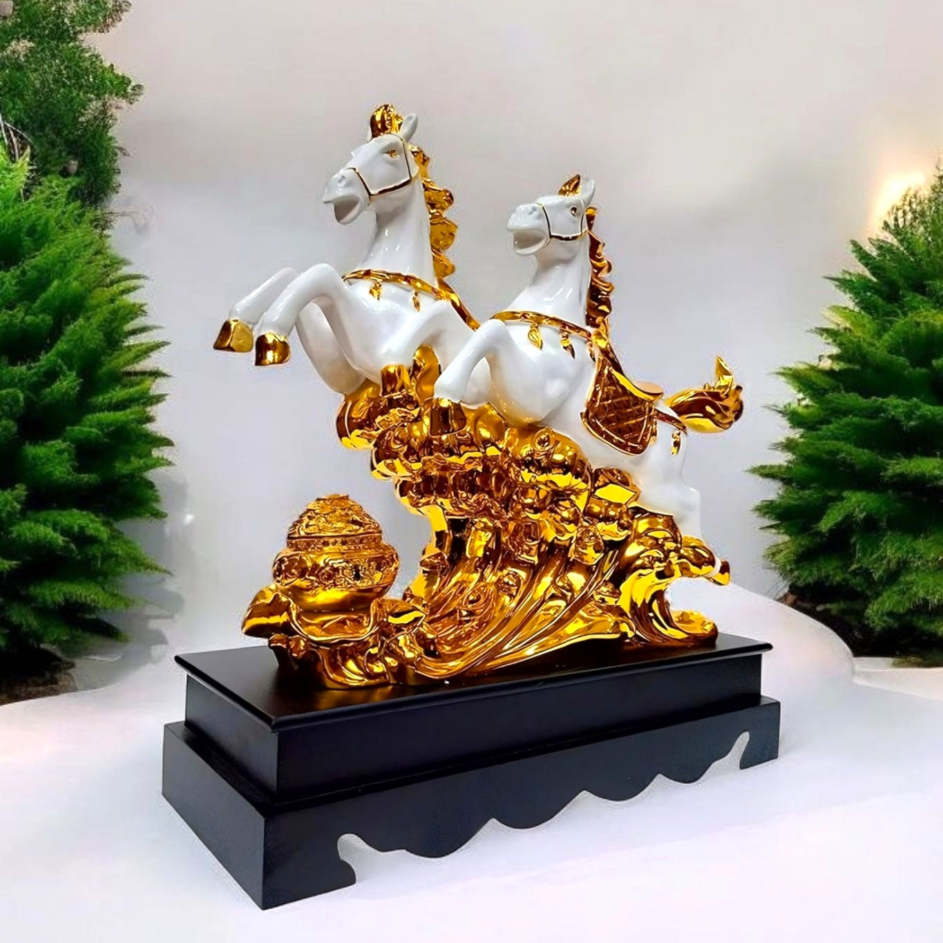 Majestic Twin Horses Decorative Figurine