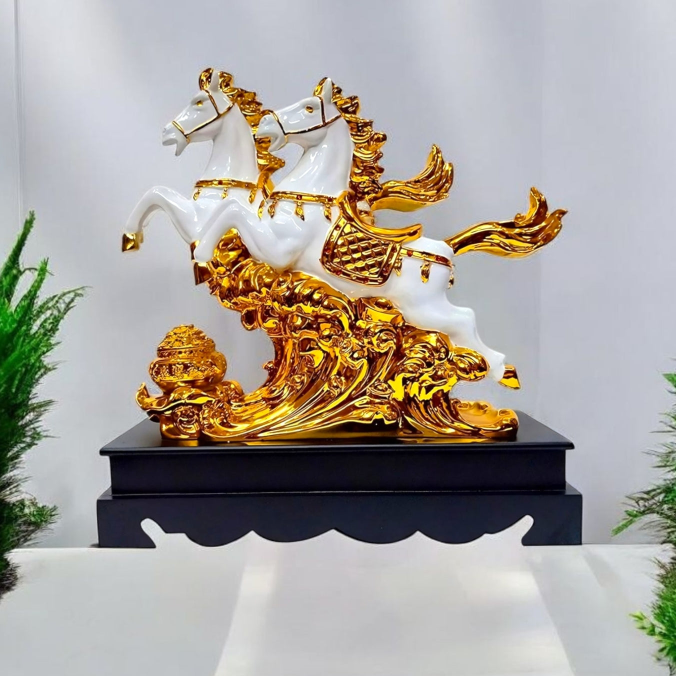 Majestic Twin Horses Decorative Figurine