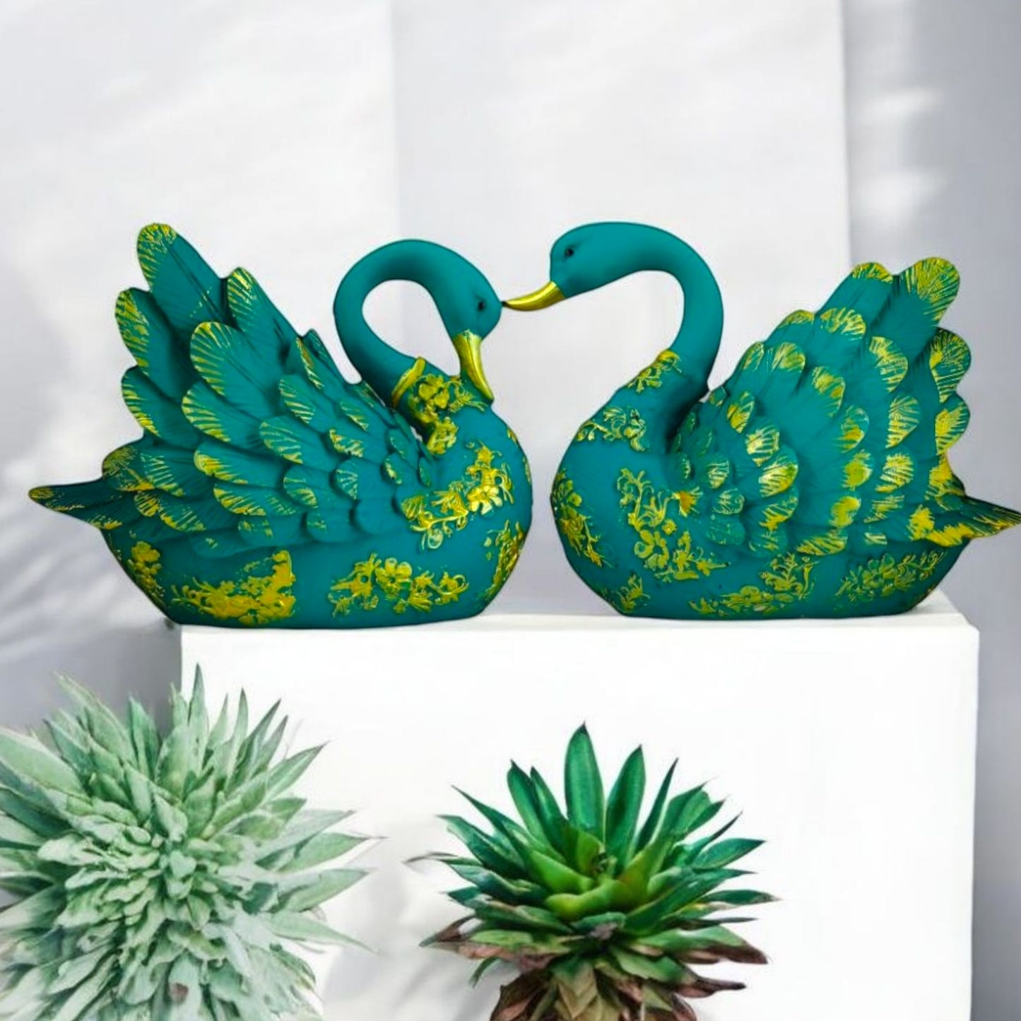 Elegant Decorative Swan Couple Figurines