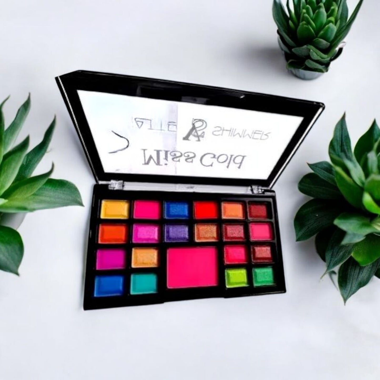 Vibrant Colors Eyeshadow Makeup Palette