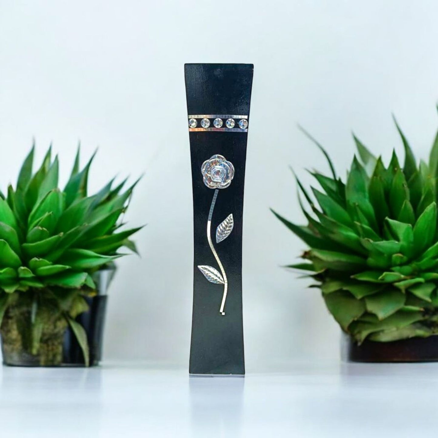Stylish Black Decorative Flower Vase