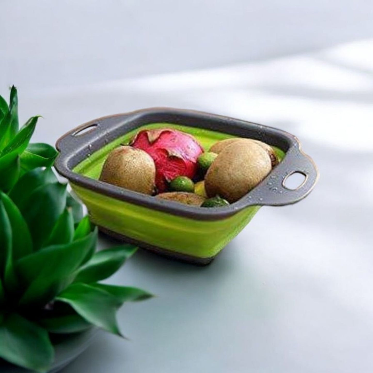 Collapsible Silicone Fruit & Veg Strainer