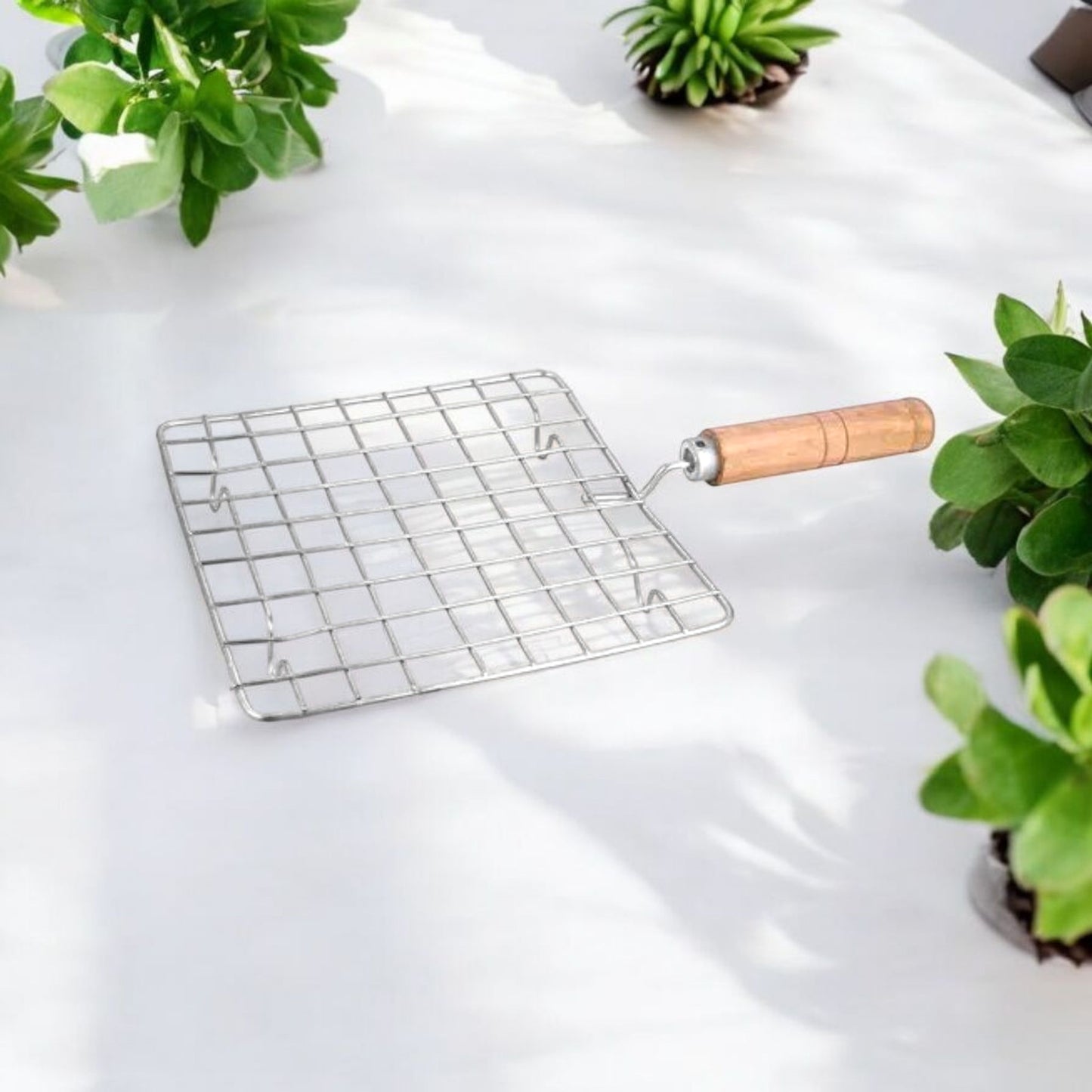Wire Roasting Grill with Wooden Handle