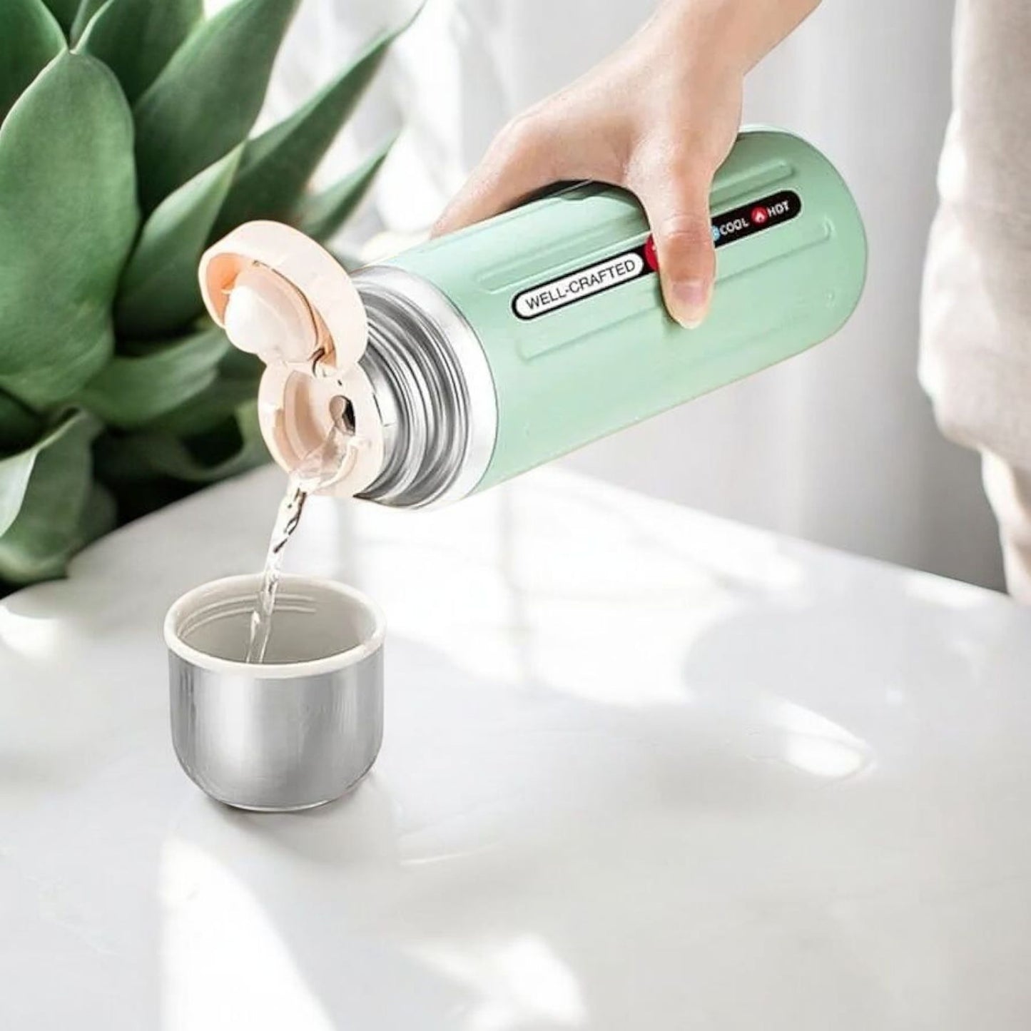 Vacuum Water Bottle with Cup Lid 800ml
