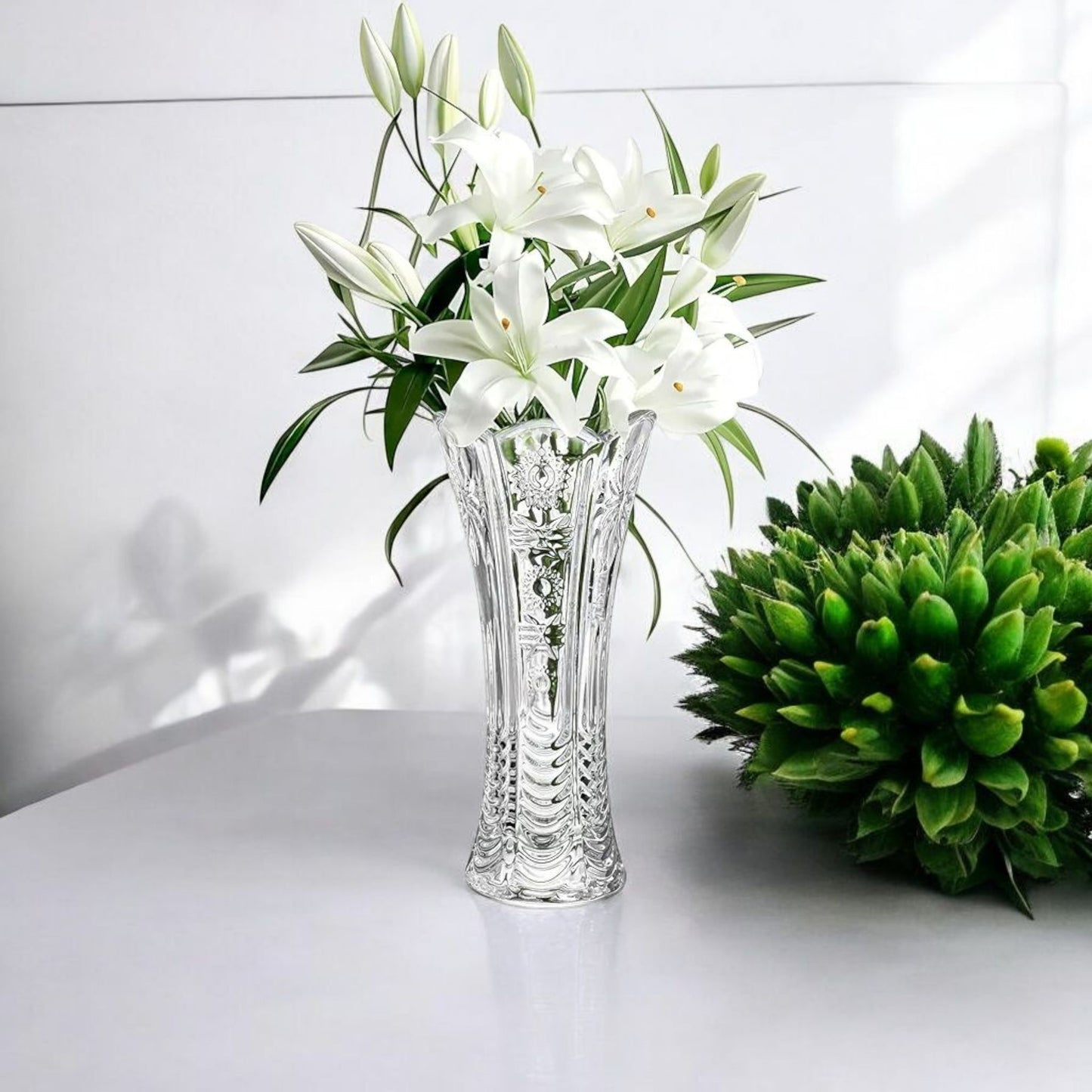 Elegant Glass Floral Vase