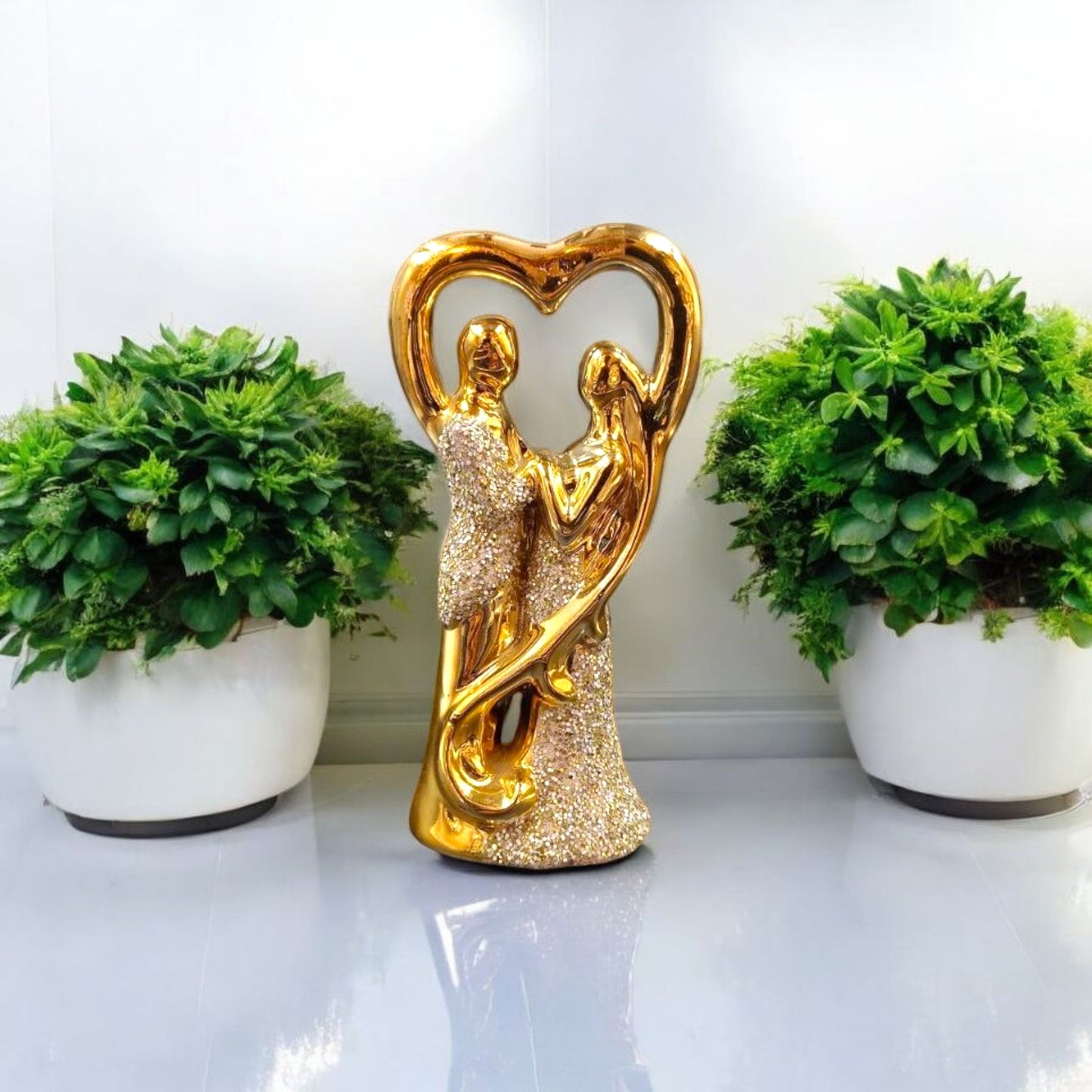 Golden Couple Romantic Figurine