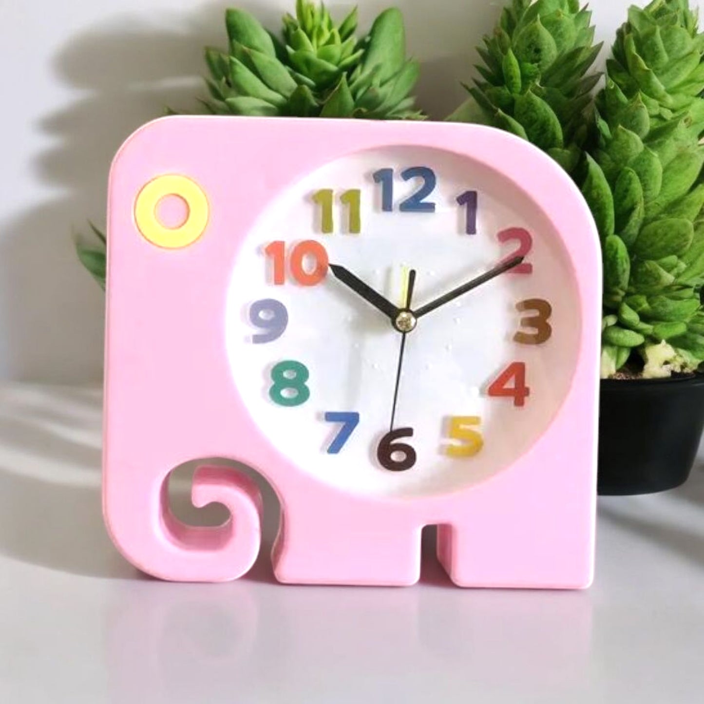 Cute Elephant Design Table Clock