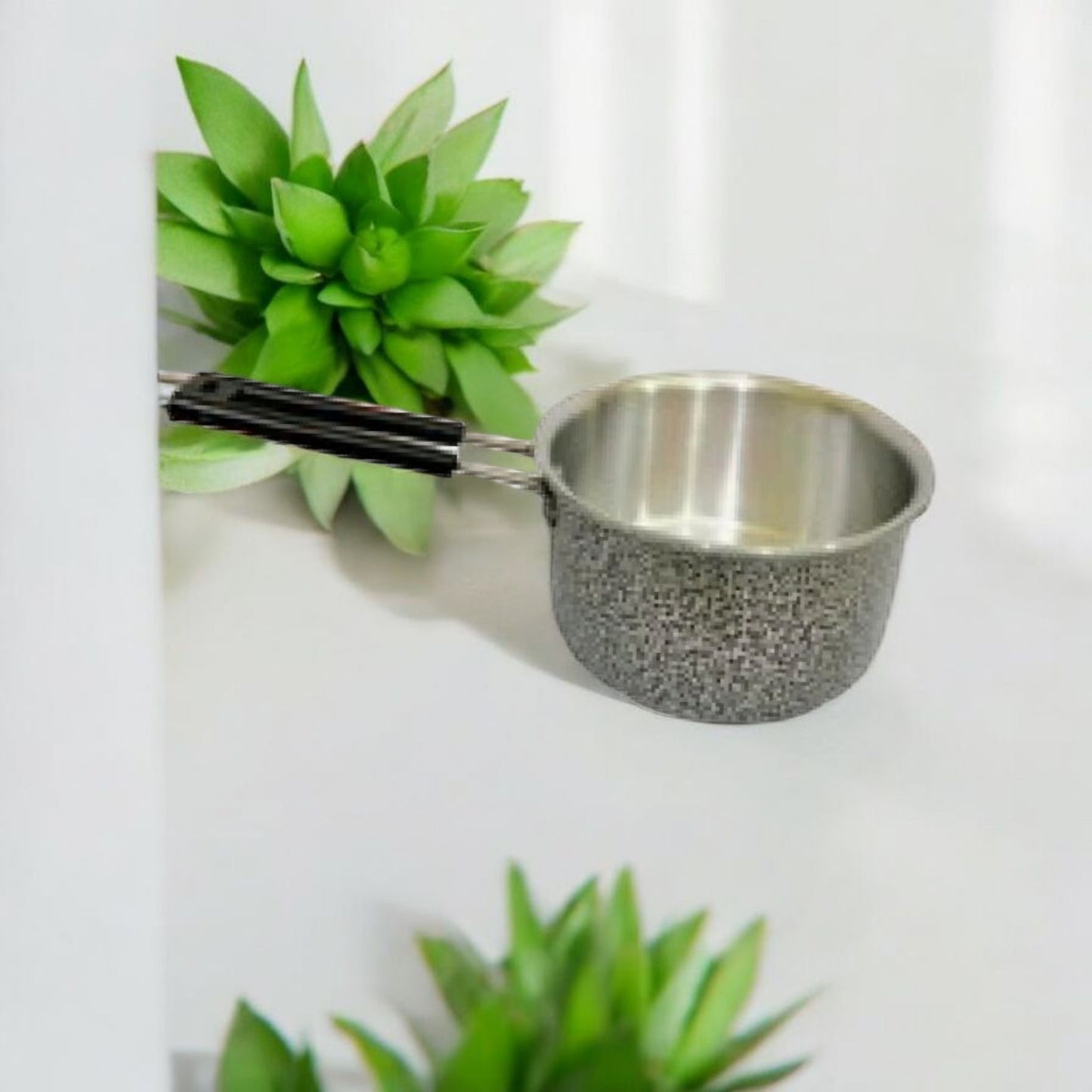 Non-Stick Saucepan with Handle