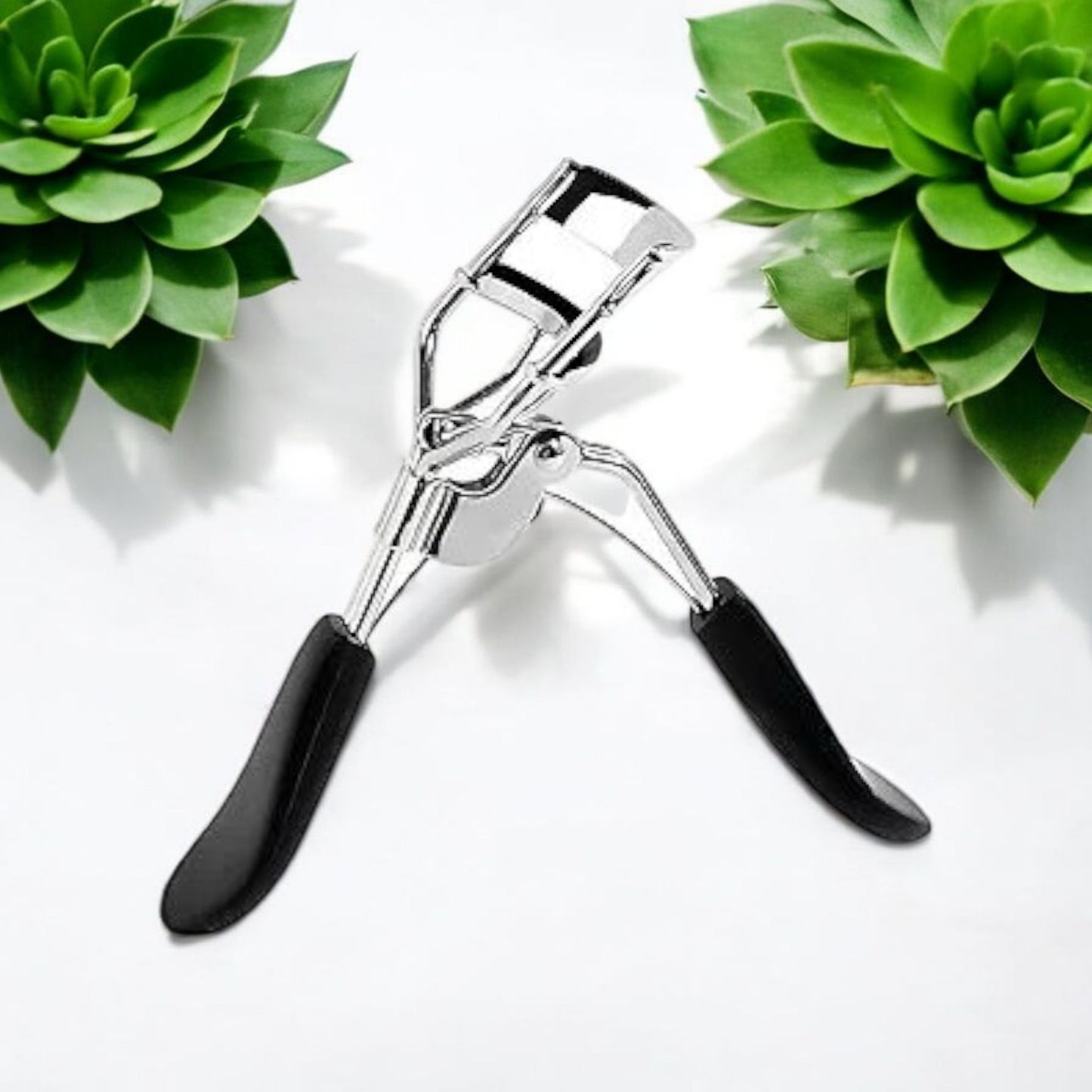 Classic Eyelash Curler with Soft Grip