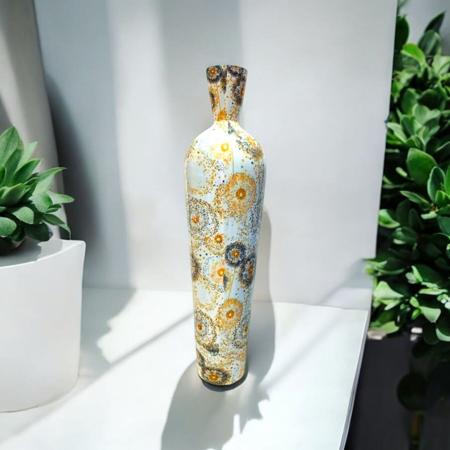 Elegant Floral Design Decorative Vase
