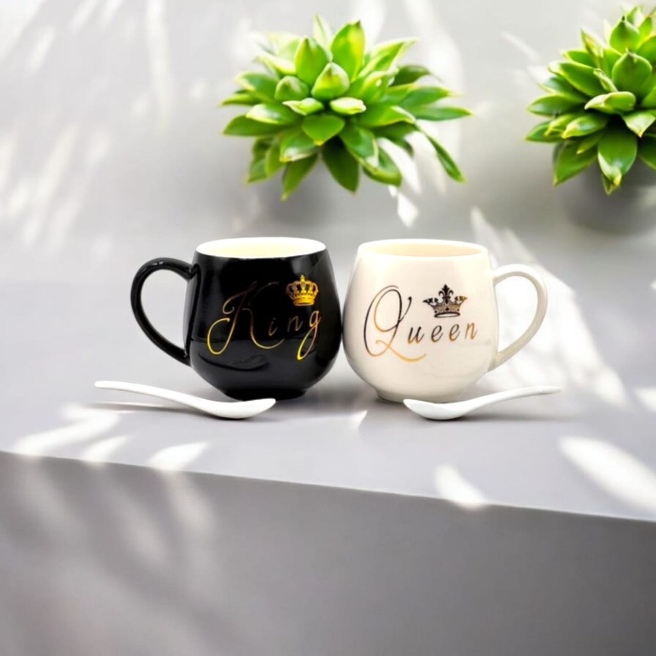 Queen & King Mugs Set