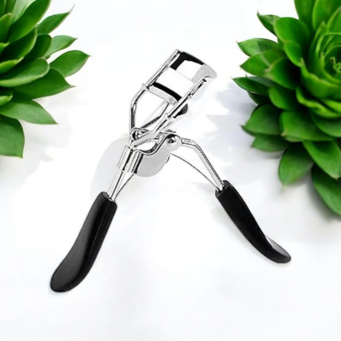 Classic Eyelash Curler with Soft Grip