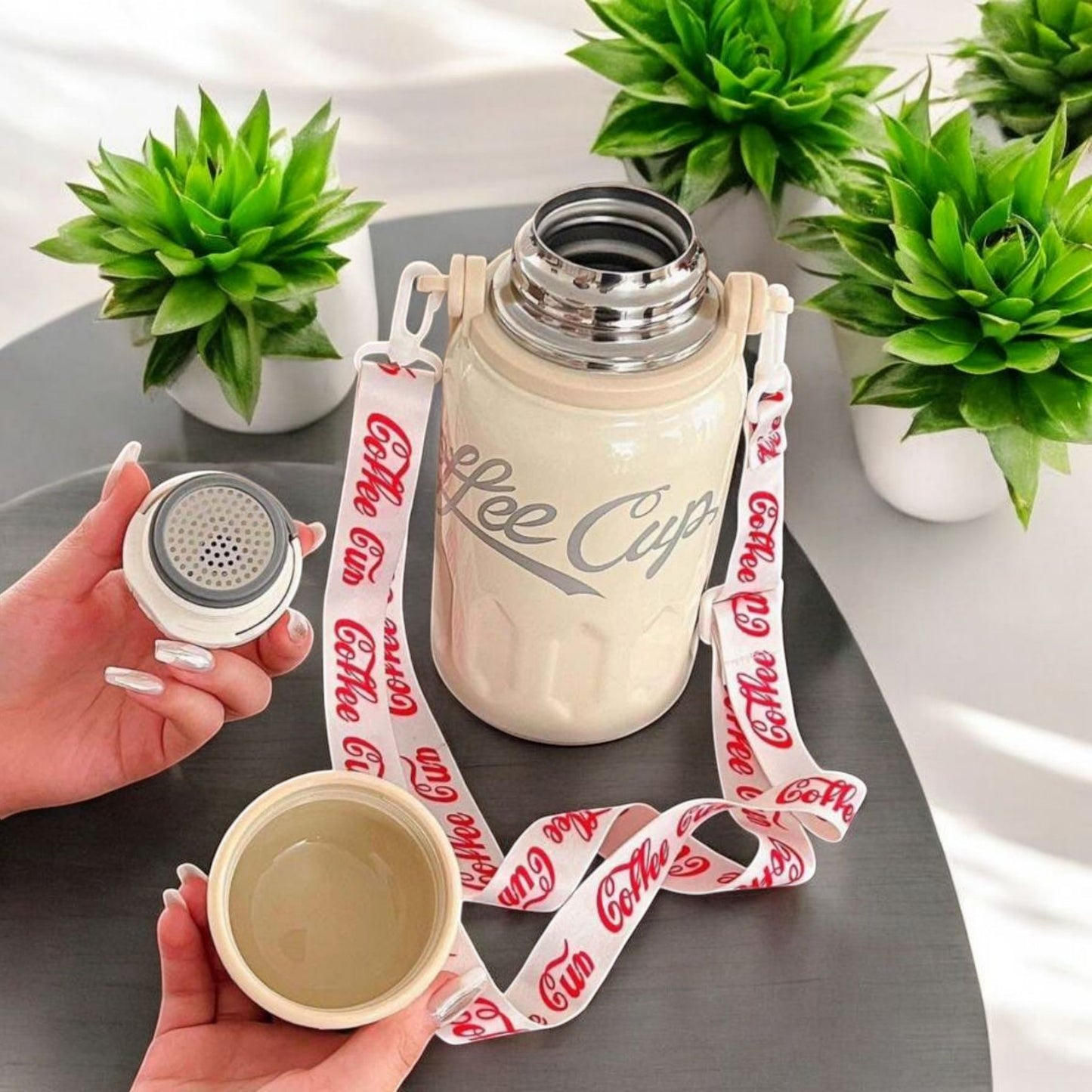 Water Bottle with Handle Lid 800ml