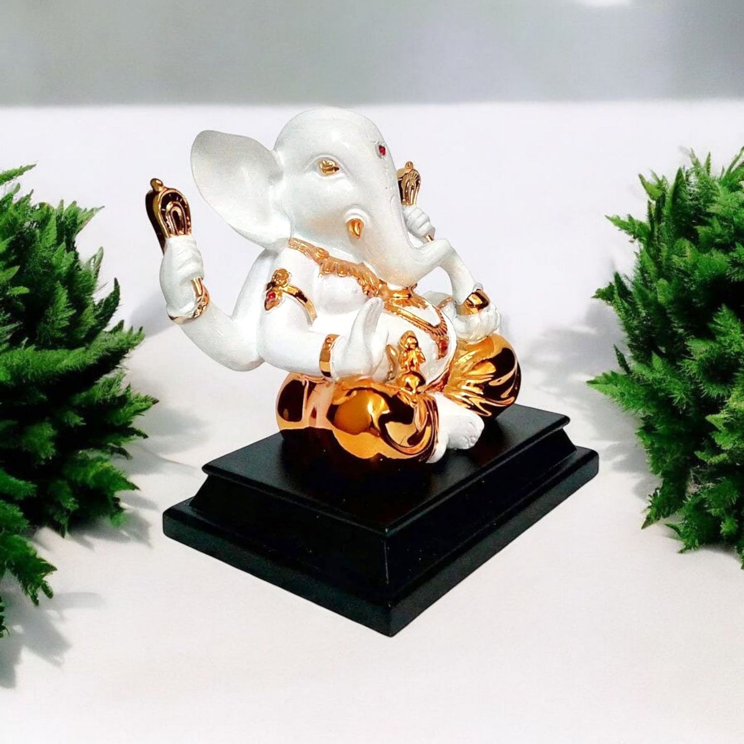 Elegant Ganesha Idol for Home Decor