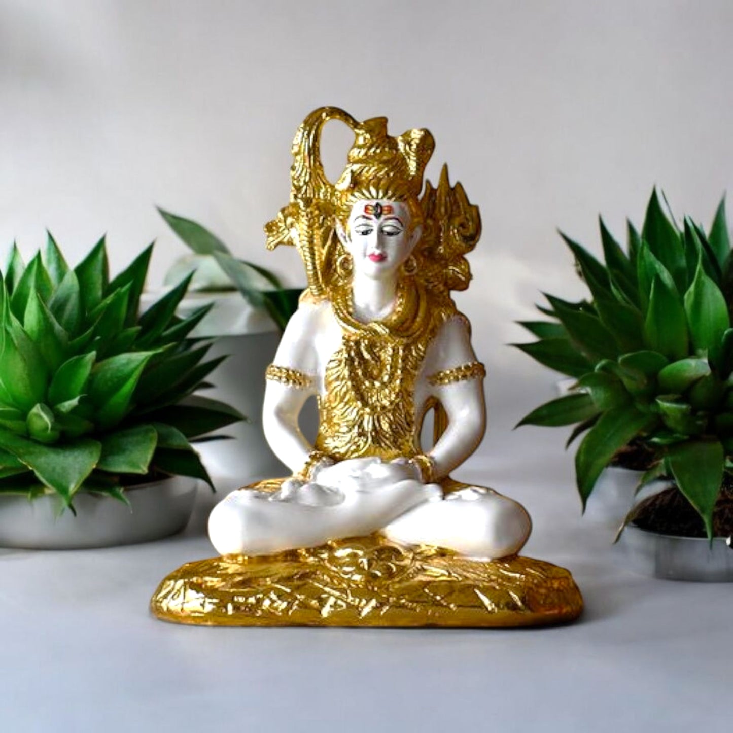 Elegant Lord Shiva Decorative Statue