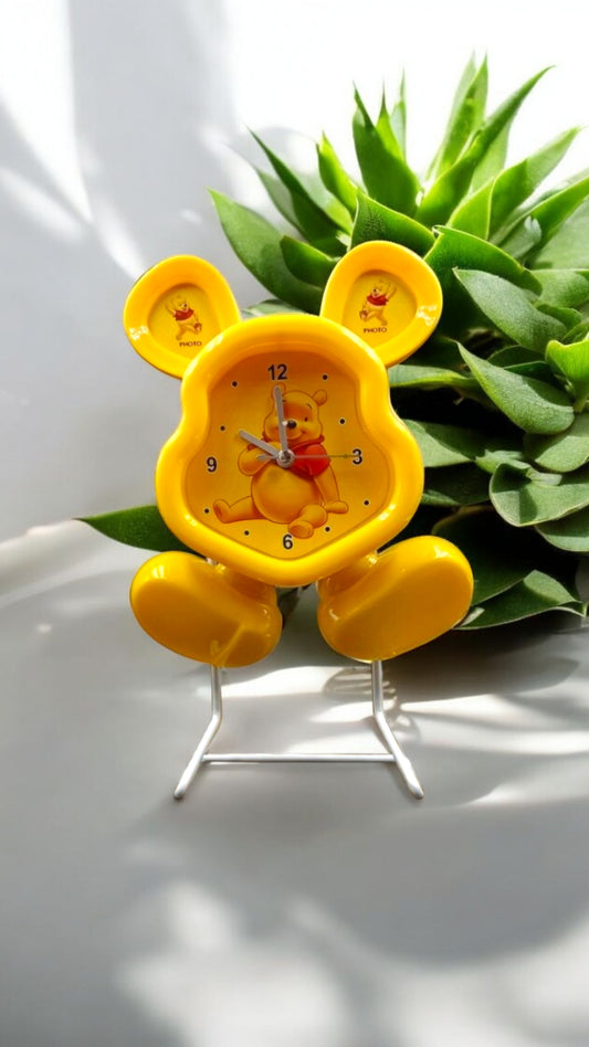 Winnie the Pooh-Themed Kids Table Clock