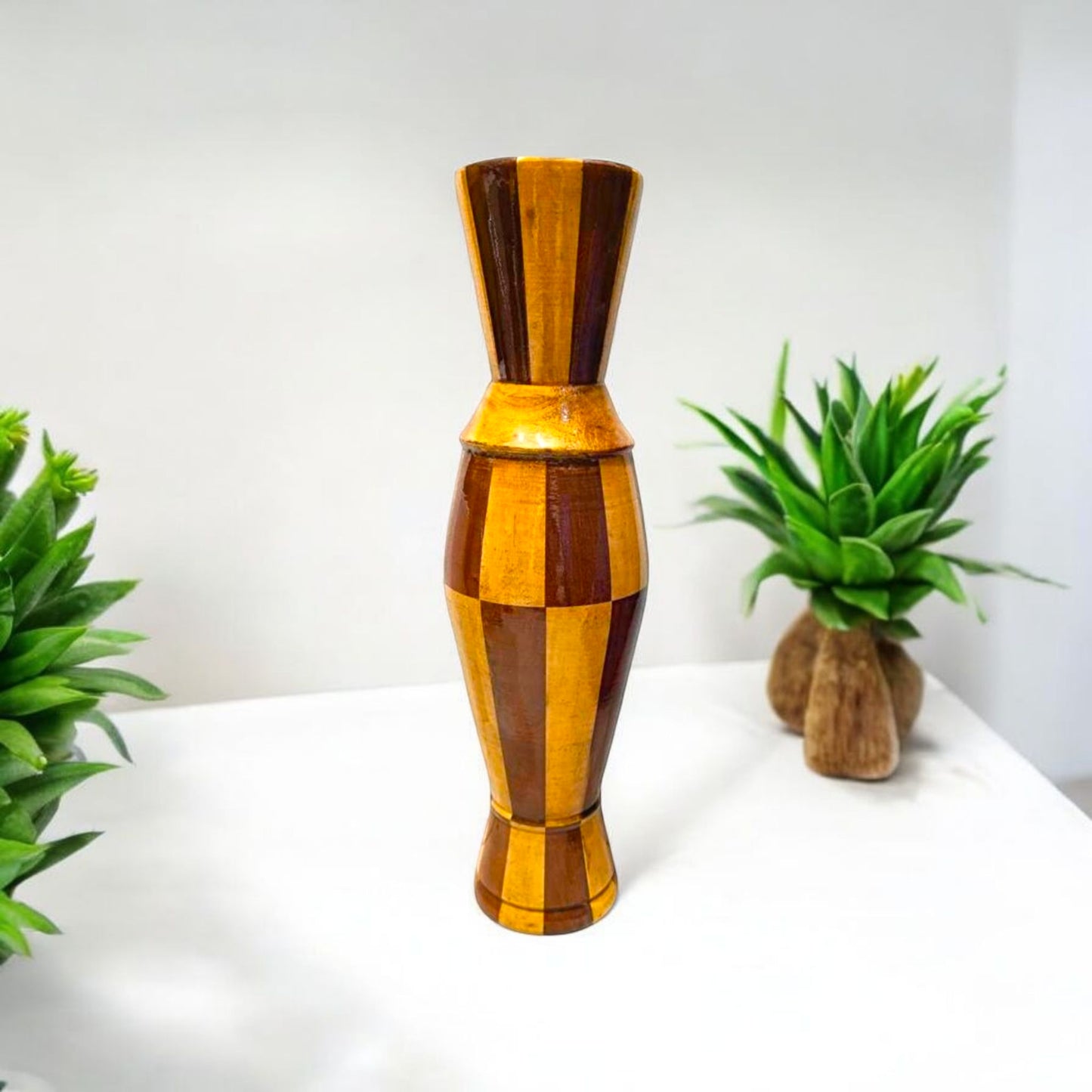 Stylish Wooden Geometric Pattern Vase