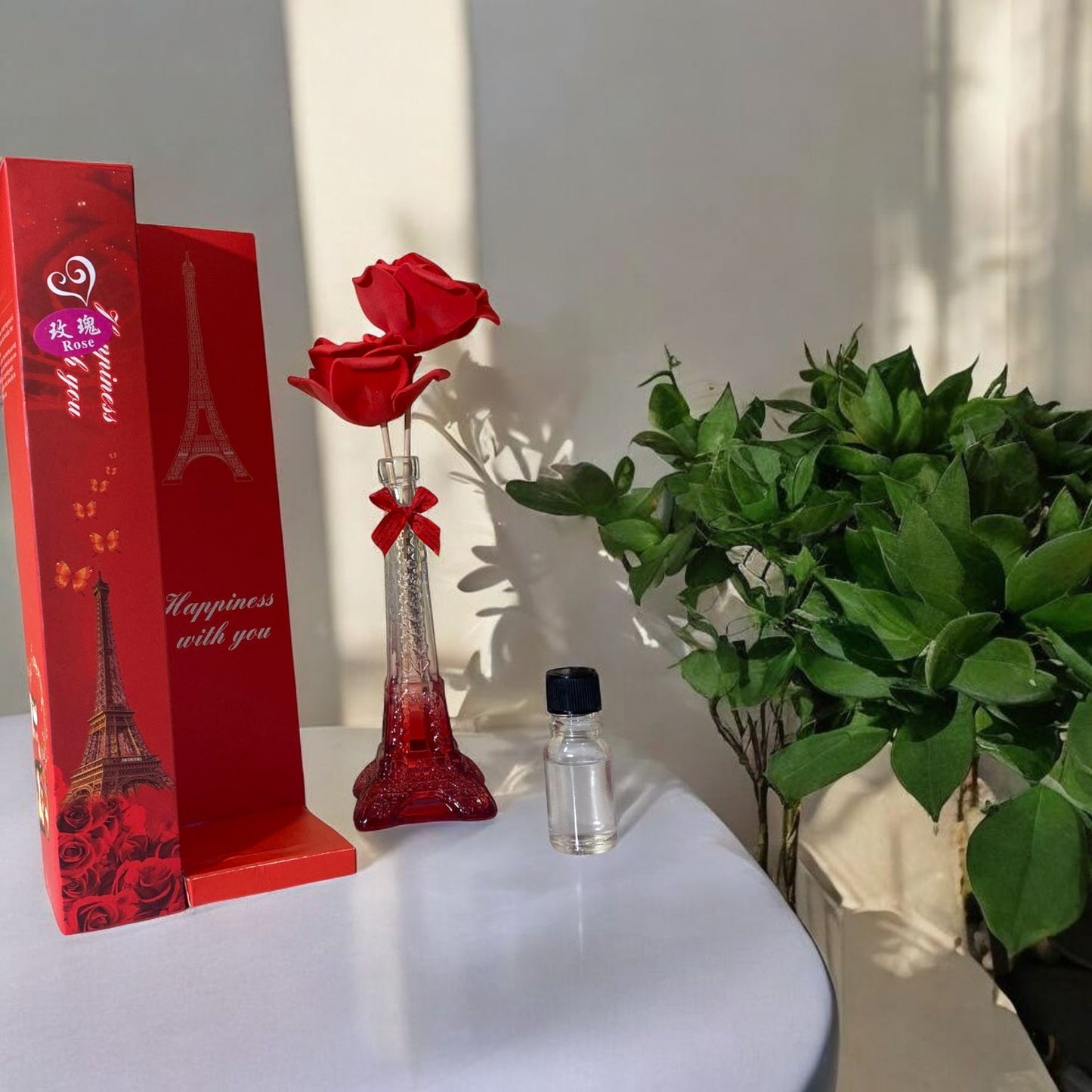 Rose Aroma Diffuser Set Eiffel Tower Design