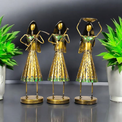 Charming Set of Three Figurines