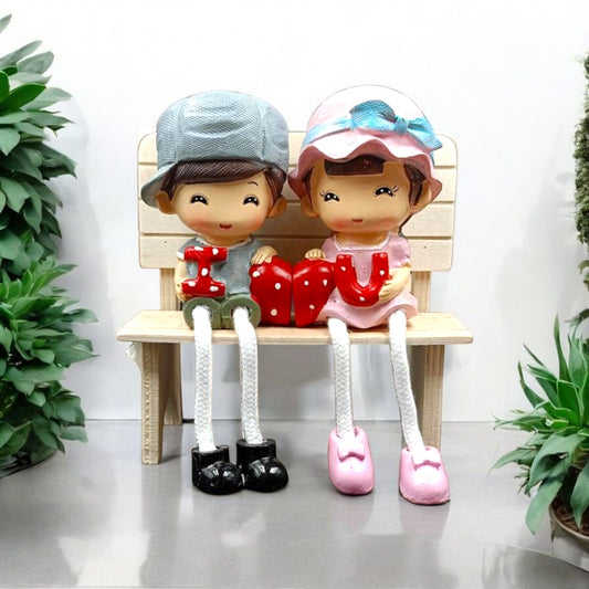 Hanging Feet Love Couple Figurine